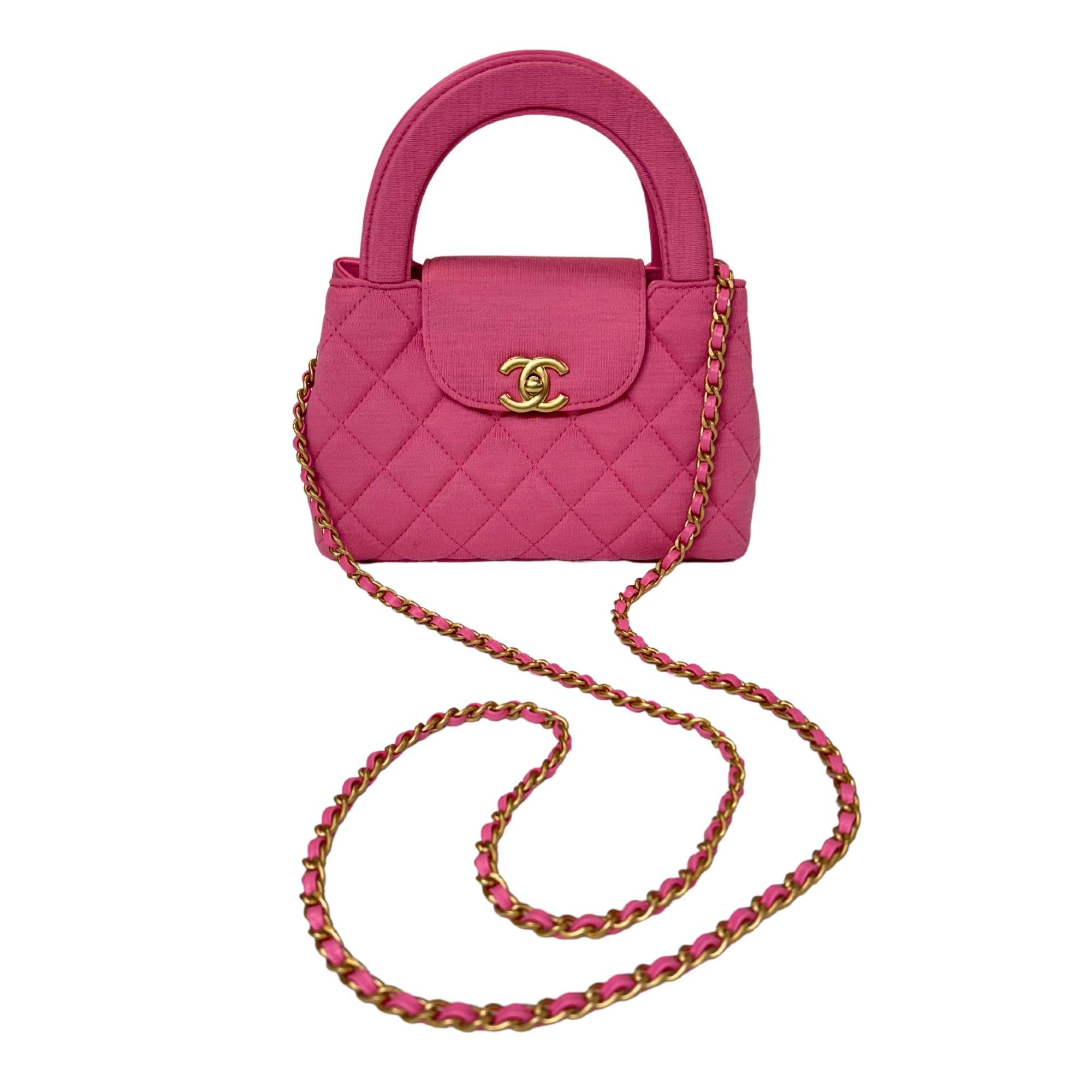 Chanel Dark Pink Quilted Jersey Kelly Shopper Bag Small Gold Hardware In Excellent Condition For Sale In Montreal, Quebec