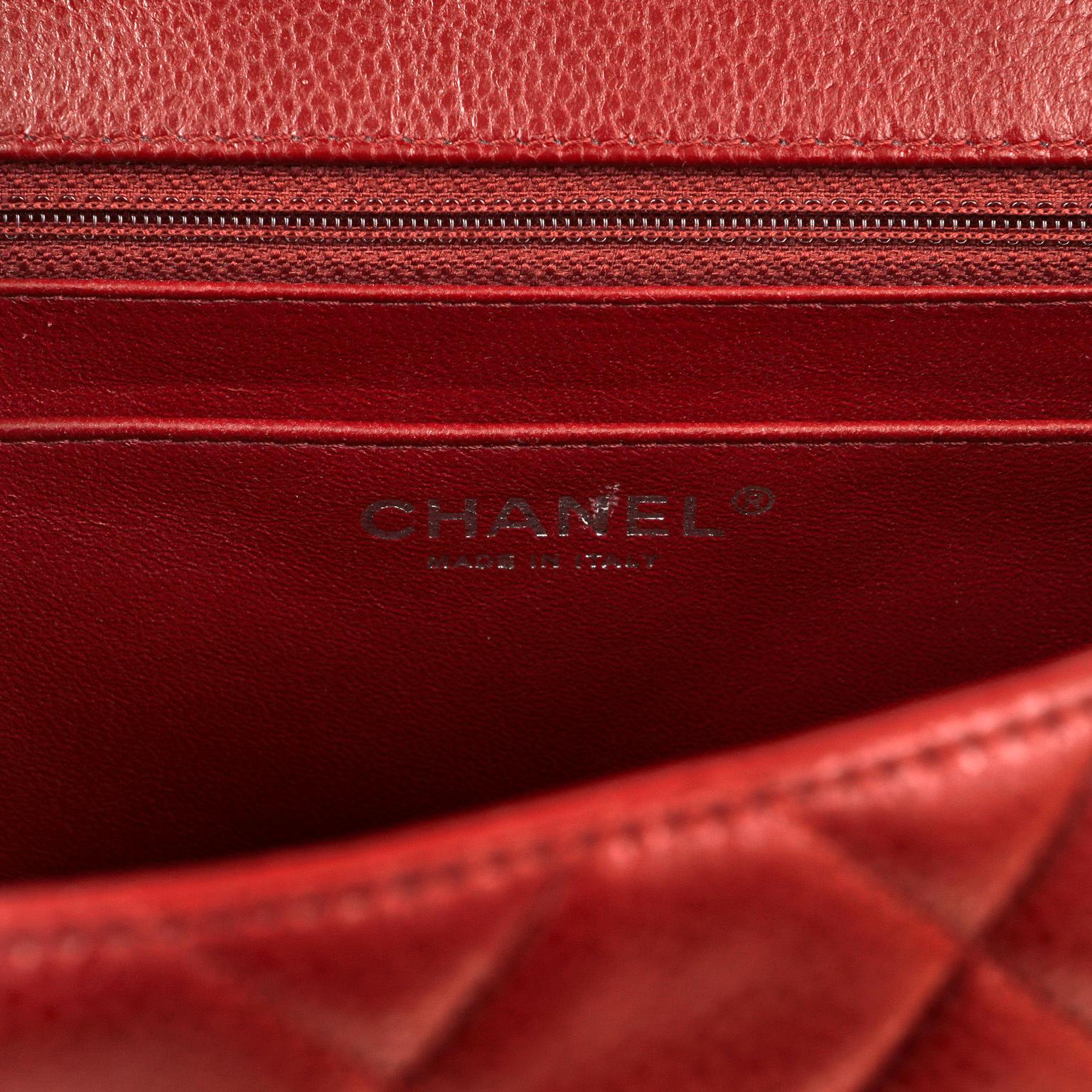 Chanel Dark Red Caviar Jumbo Classic Flap Bag In Excellent Condition For Sale In Palm Beach, FL