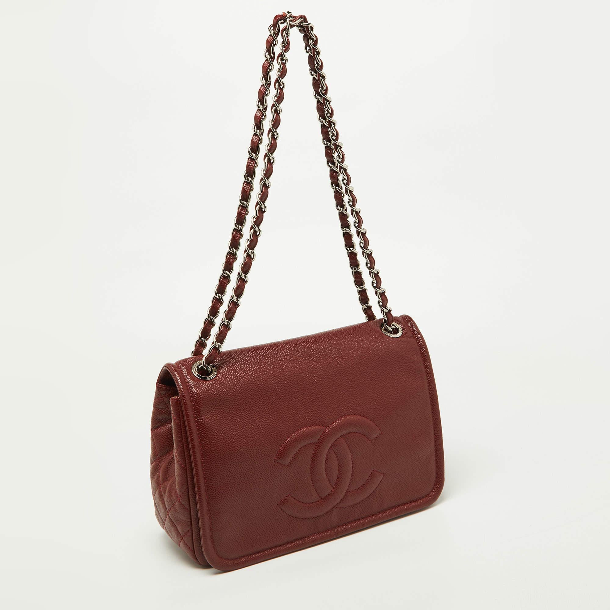 Chanel Dark Red Caviar Leather Large CC Timeless Flap Bag In Good Condition For Sale In Dubai, Al Qouz 2