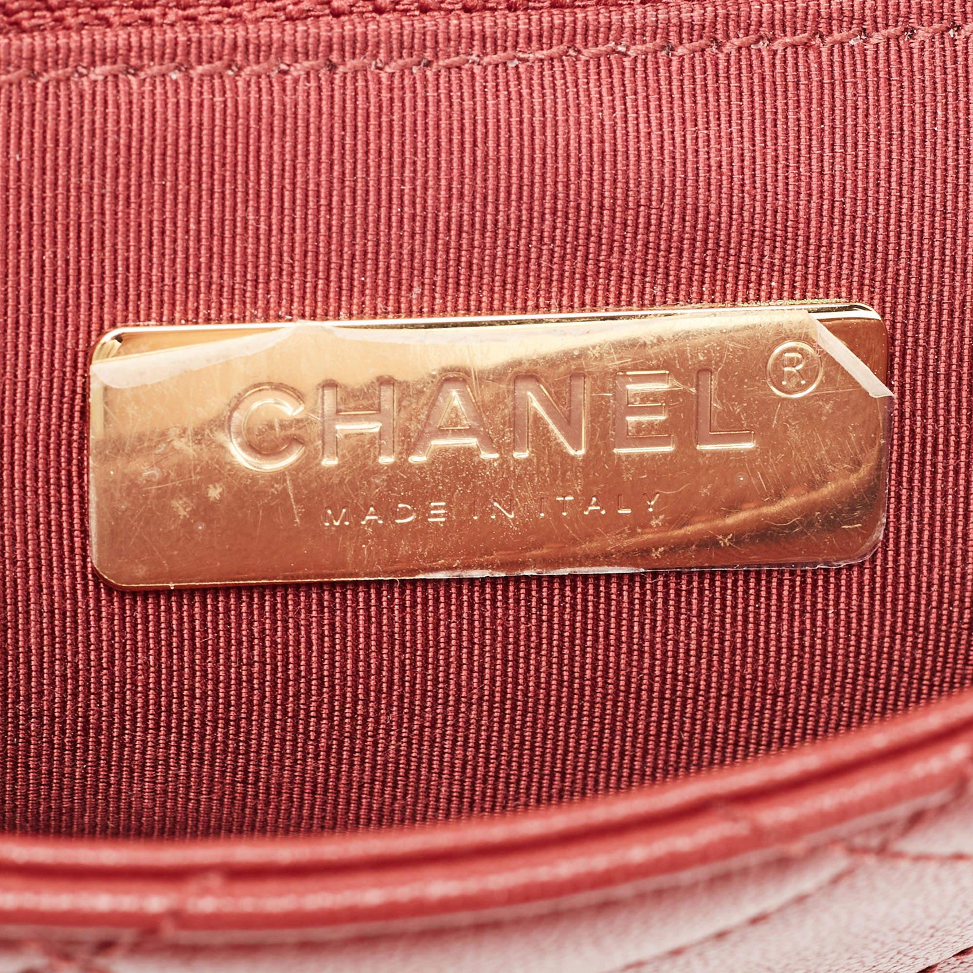 Chanel Dark Red Quilted Leather CC Flap Belt Bag In Excellent Condition For Sale In Dubai, Al Qouz 2