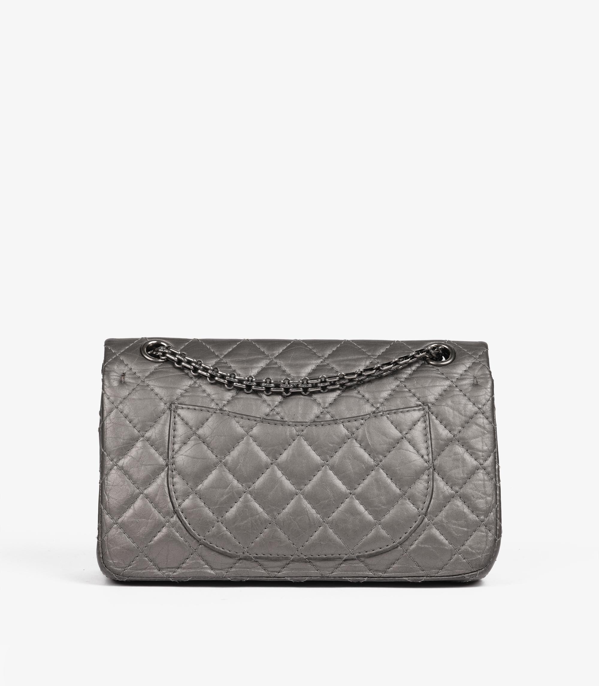 Women's or Men's Chanel  Dark Silver Metallic Quilted Leather Reissue 225 2.55 Double Flap Bag For Sale