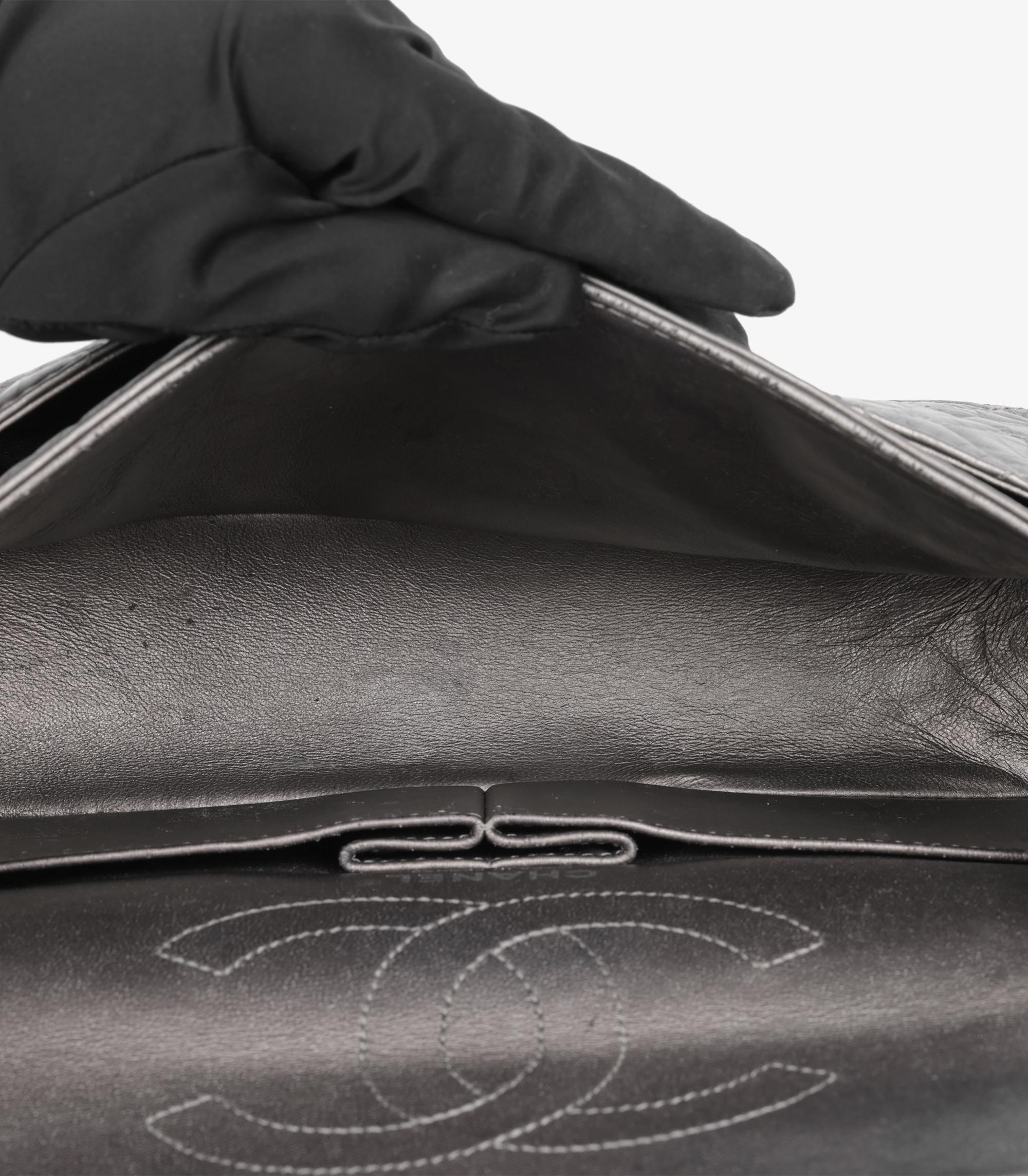 Chanel  Dark Silver Metallic Quilted Leather Reissue 225 2.55 Double Flap Bag For Sale 3