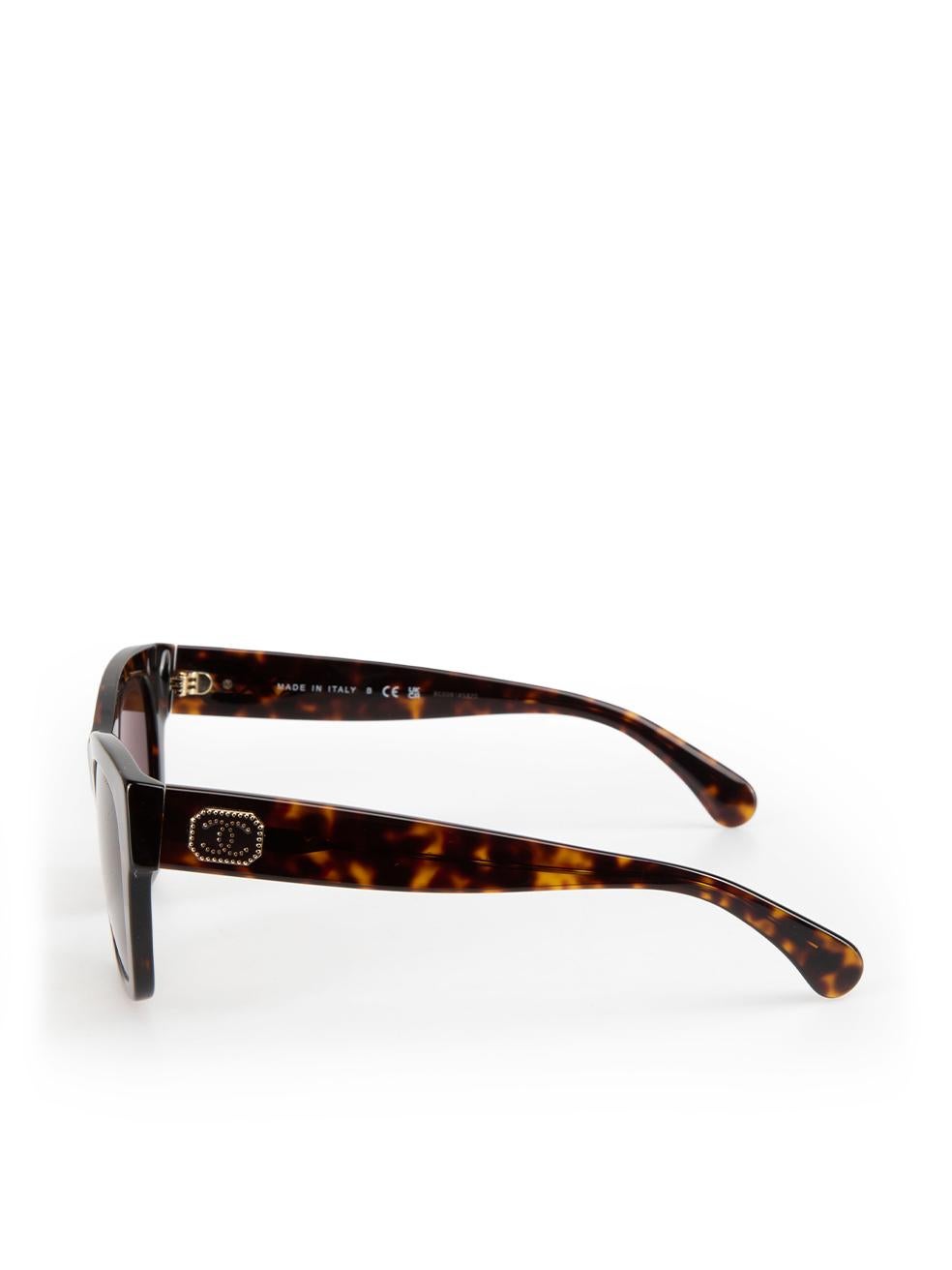 Chanel Dark Tortoise Square Sunglasses For Sale 1