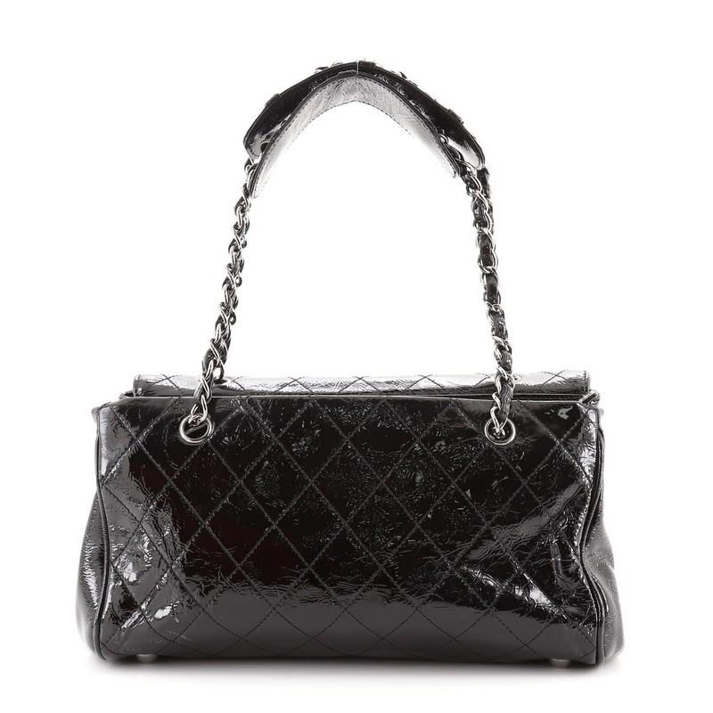 Chanel Day Glo Flap Borsa Trapuntata Brevetto Medio In condizioni buone a NY, NY
