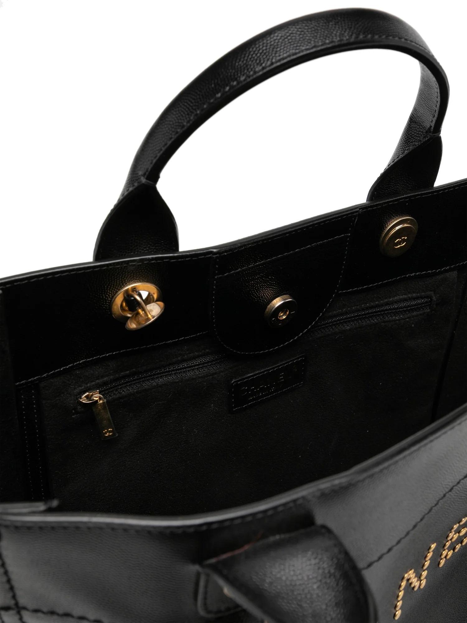 Chanel Deauville Black Leather Bag In Excellent Condition For Sale In London, GB
