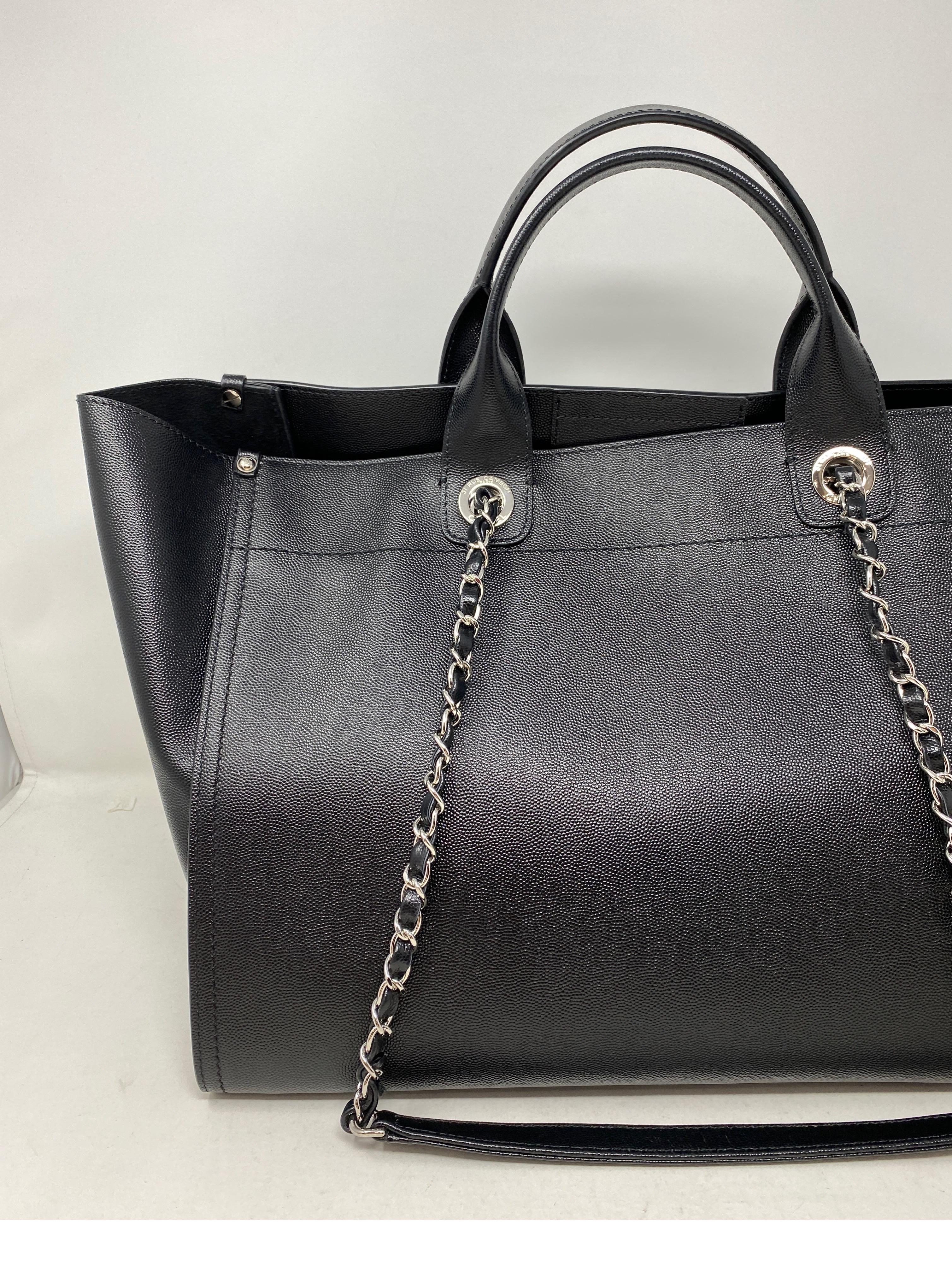 Borsa Tote Chanel Deauville in pelle nera 8