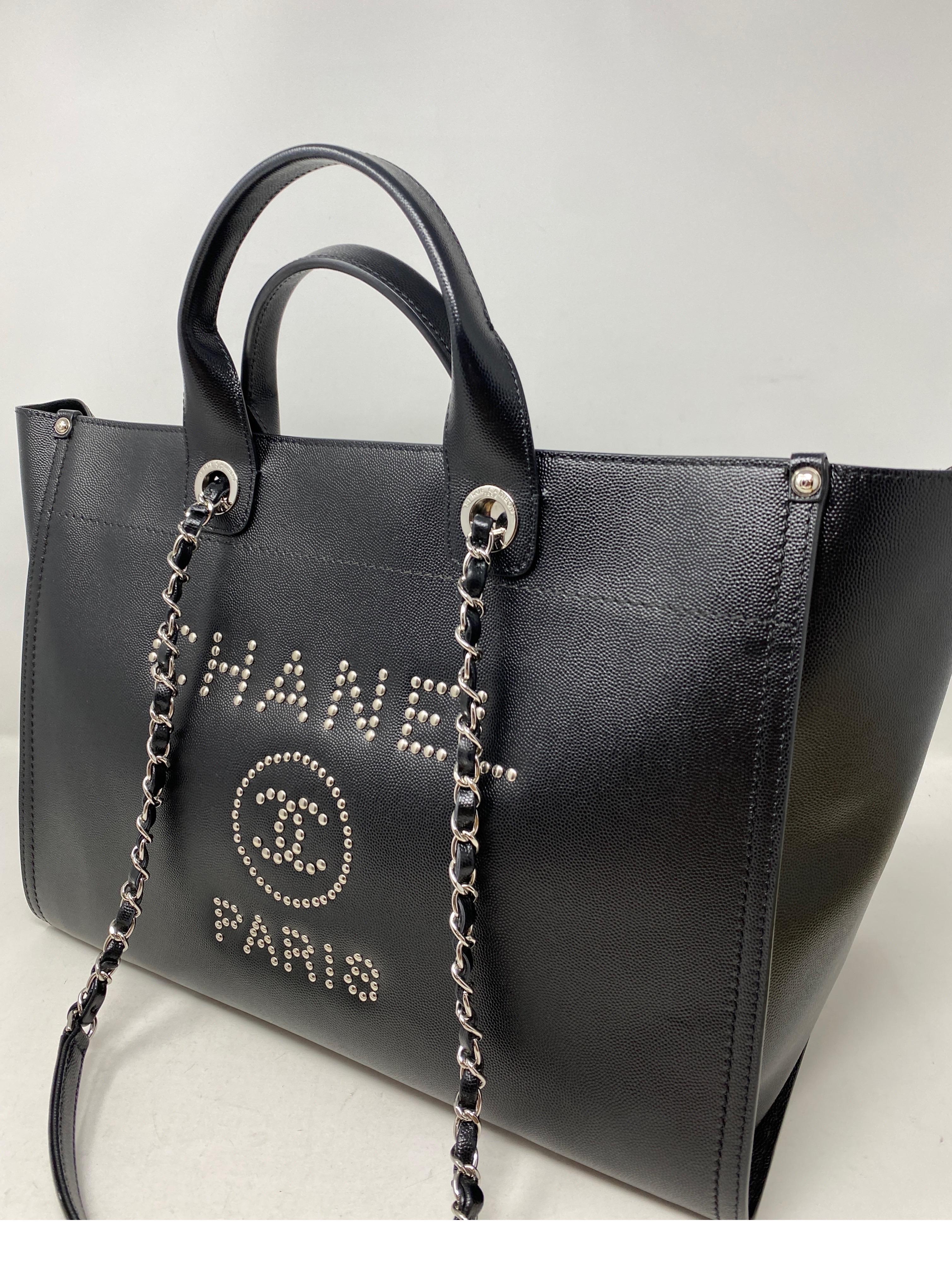 Borsa Tote Chanel Deauville in pelle nera 4