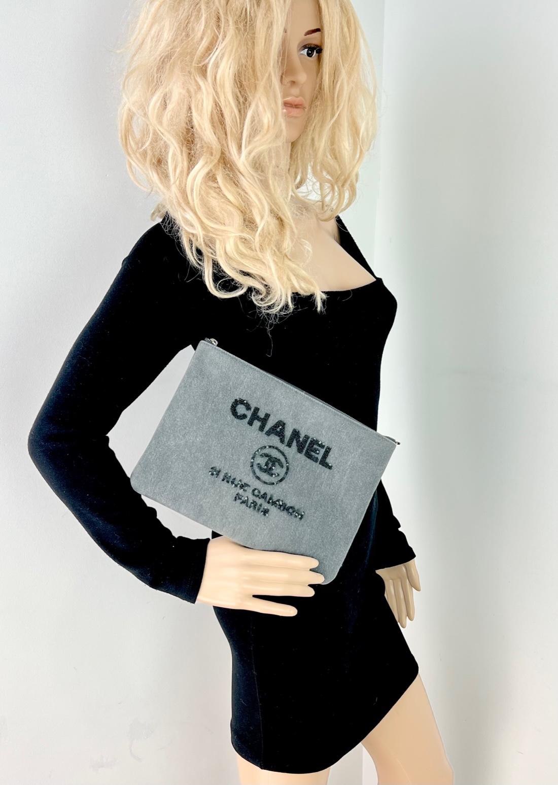 Chanel Deauville Denim Sequin Clutch Shoulder Bag In Excellent Condition For Sale In Freehold, NJ