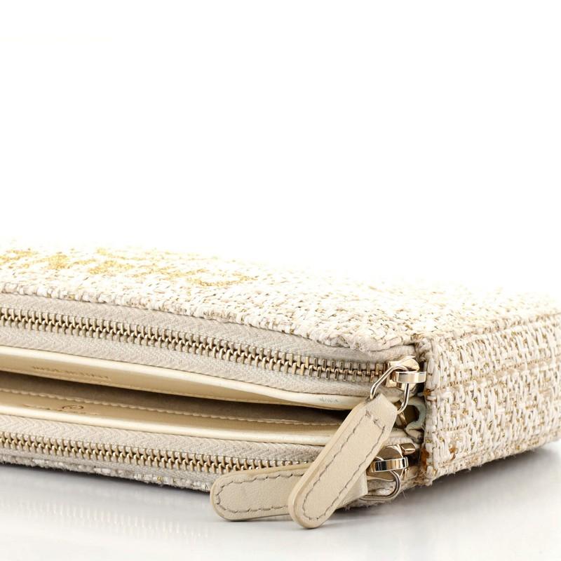 Chanel Deauville Double Zip Clutch with Chain Raffia In Good Condition In NY, NY