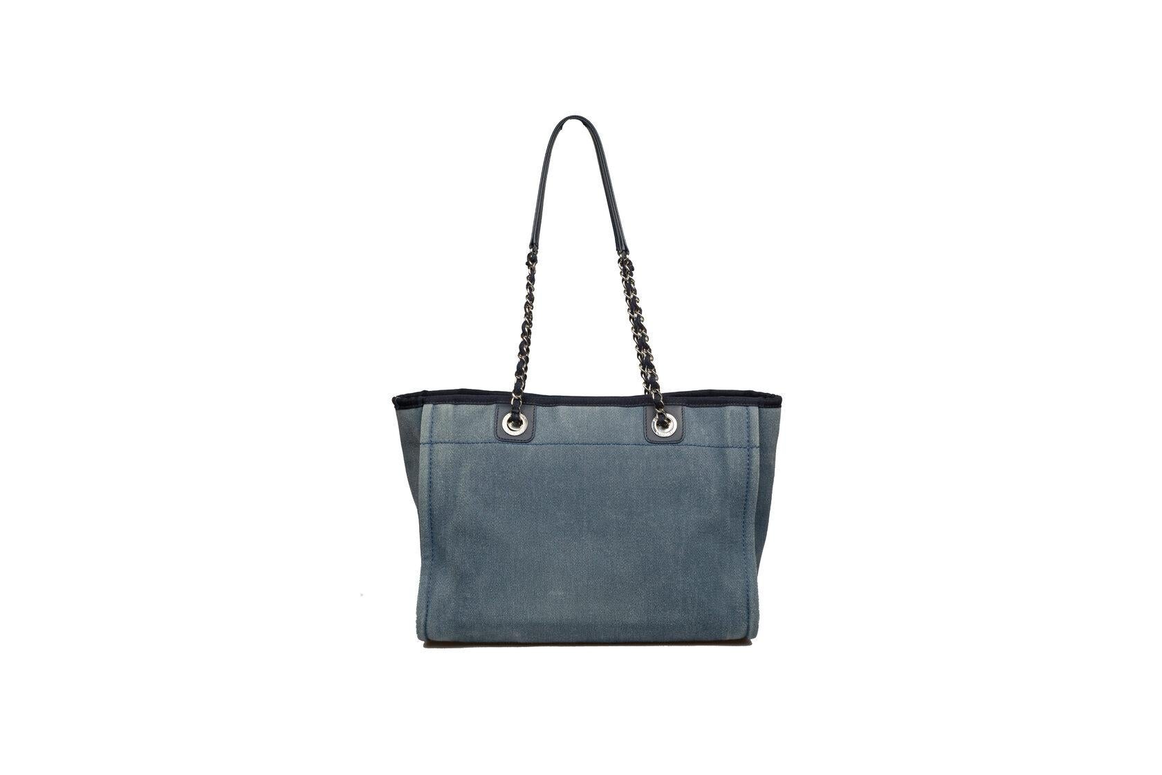 Chanel Deauville Medium Tote For Sale 3