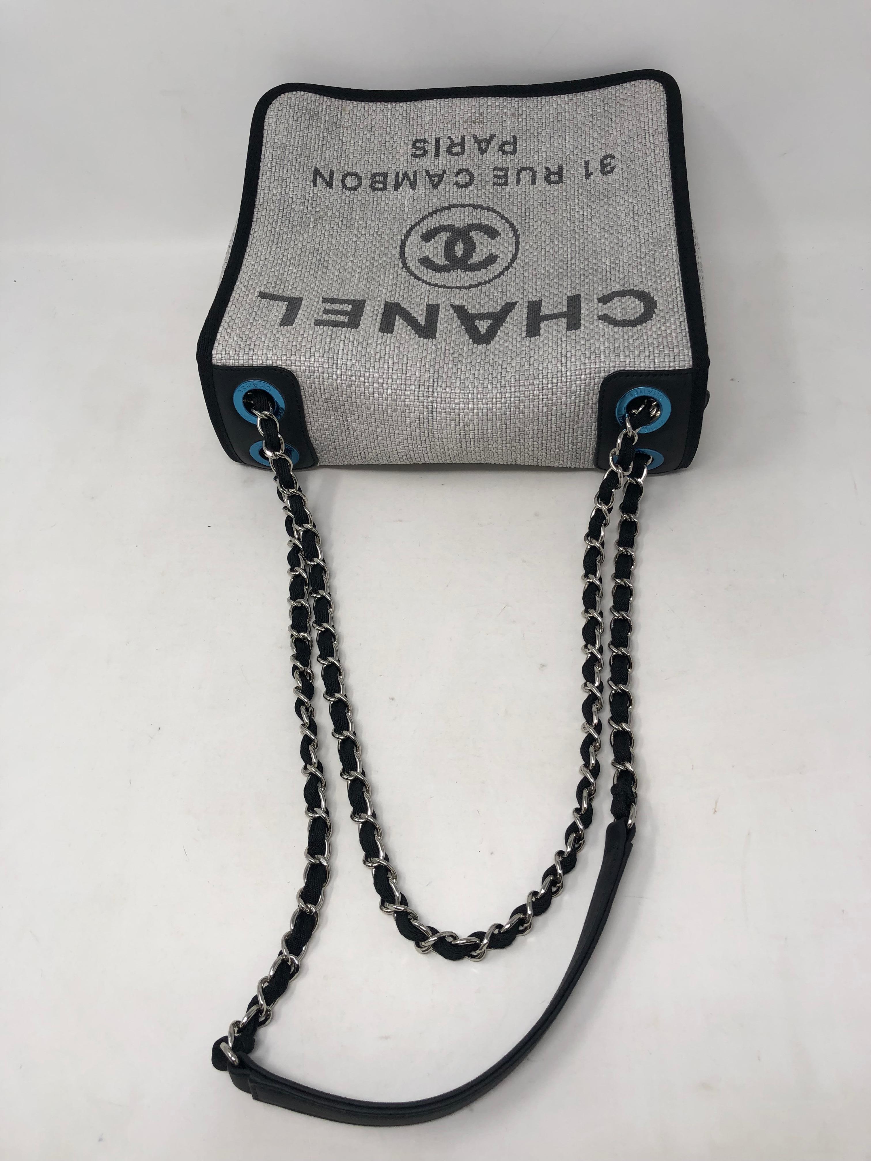 chanel messenger bag