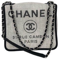 Chanel Deauville Umhängetasche