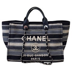 Borsa Chanel Deauville in tessuto a righe grande