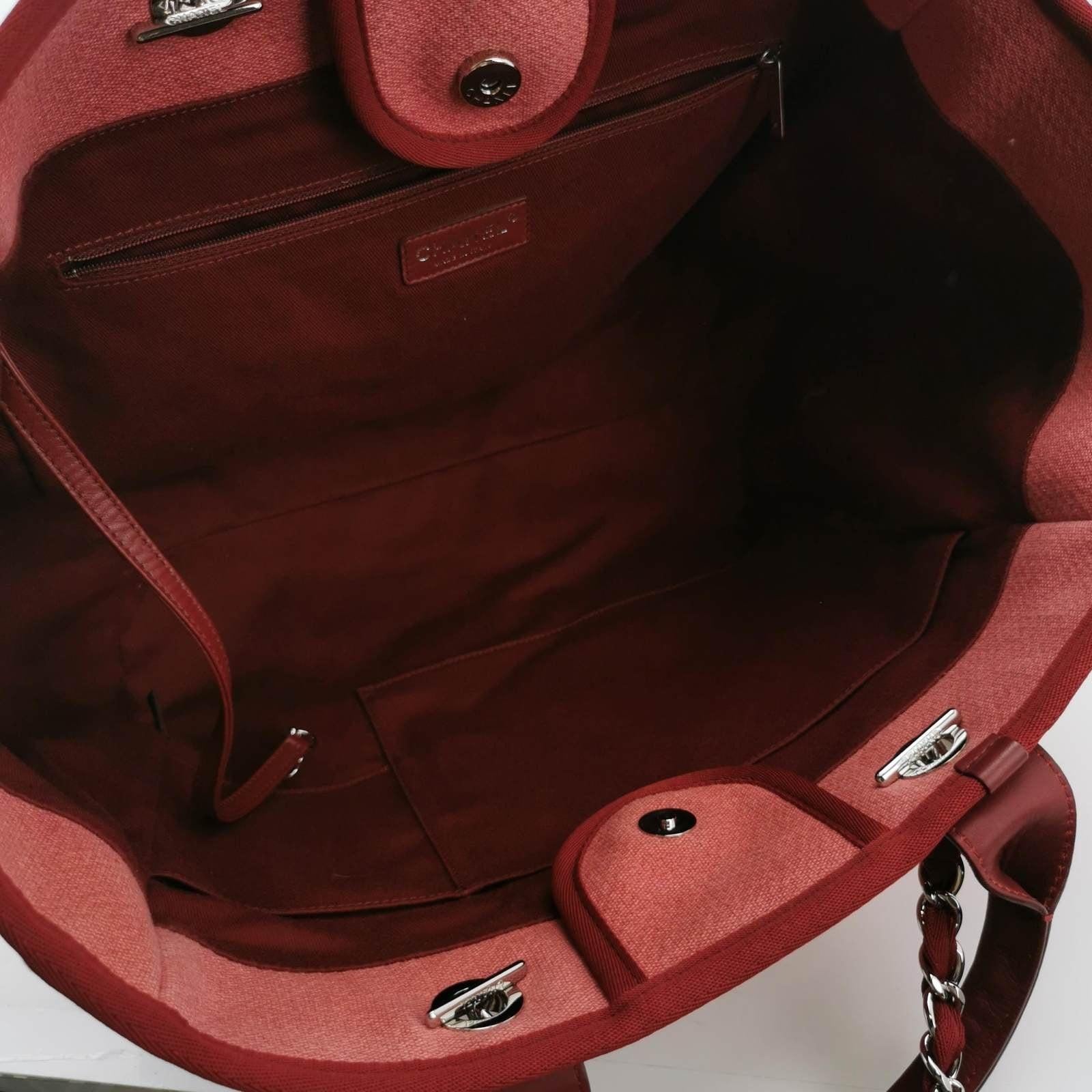 Chanel Deauville Tote 2011 Medium Red Denim Top Handle For Sale 2