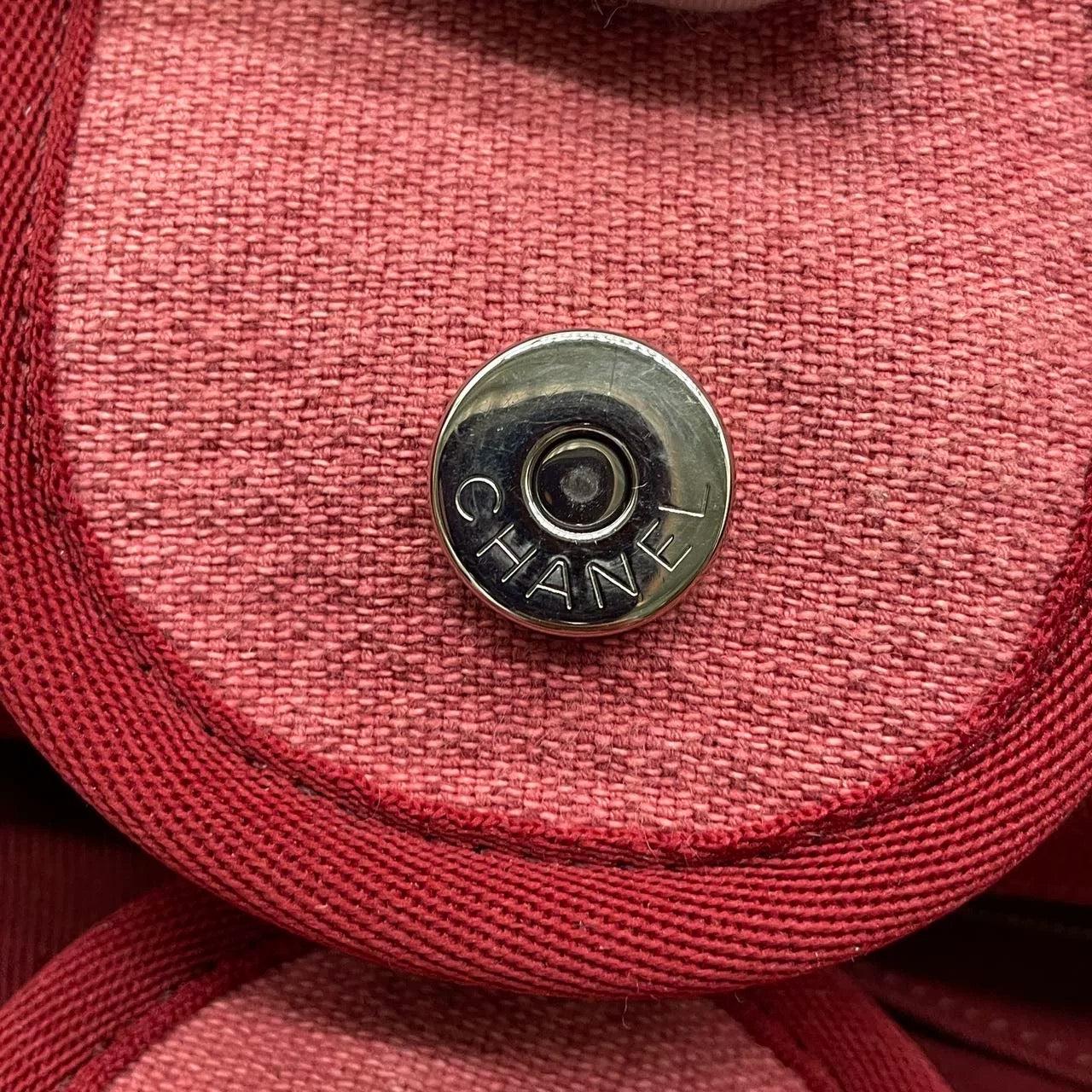 Chanel Deauville Tote 2011 Medium Red Denim Top Handle For Sale 5