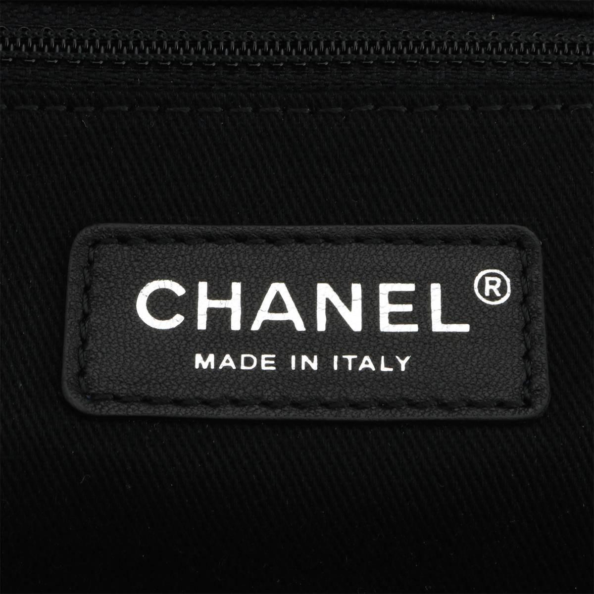 CHANEL Deauville Tote Large Grey Sequins Canvas with Silver Hardware 2017 7