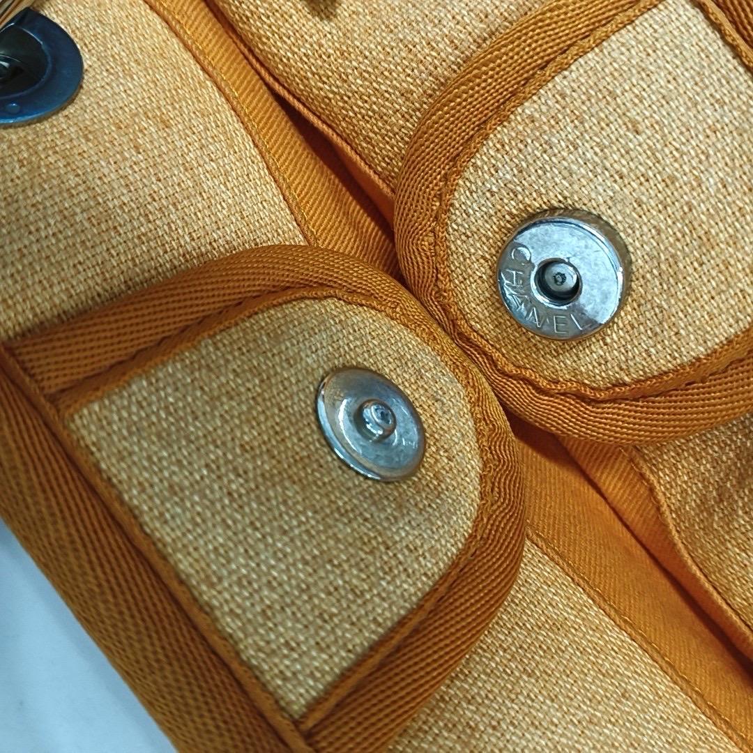 Chanel Deauville Fourre-tout orange clair bordé de cuir Denim petit 32 cm en vente 10