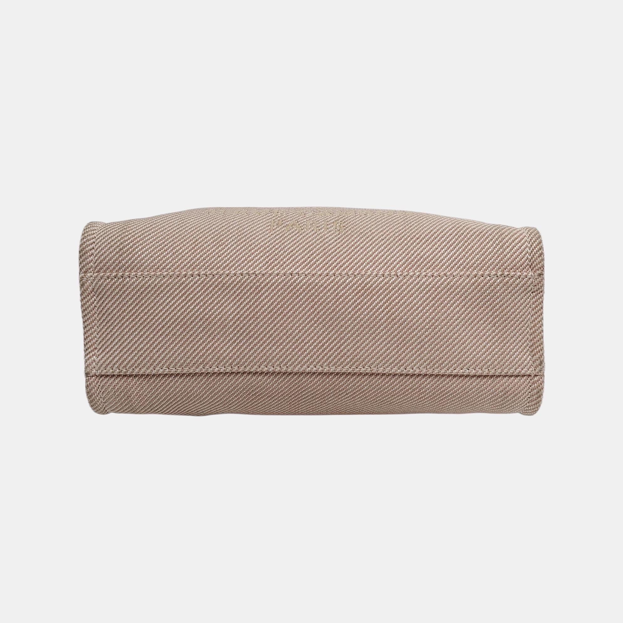 Marron Chanel Deauville Fourre-tout rose clair en cuir avec sangle en chaîne, petit modèle 34 cm en vente