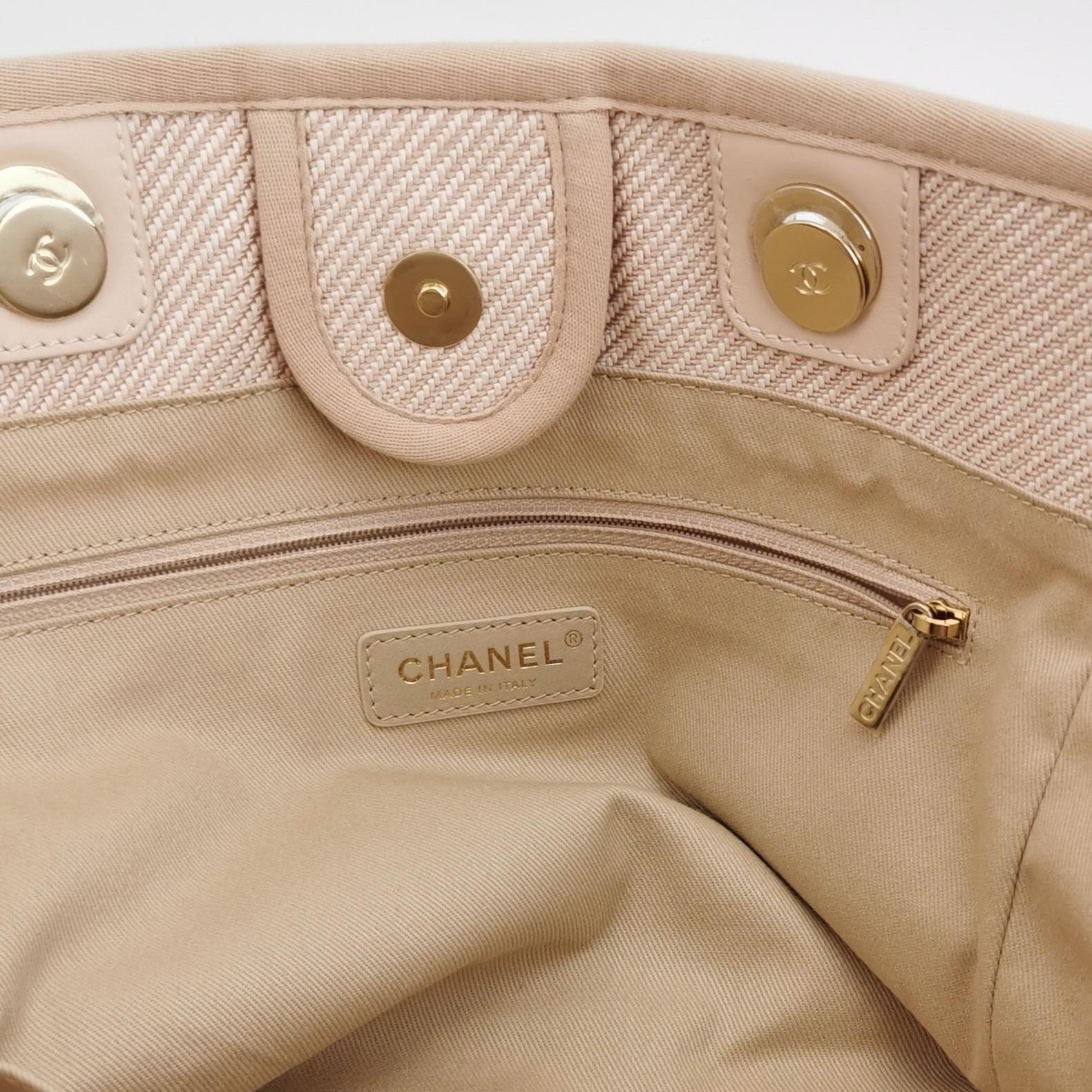 Chanel Deauville Tote Tela Rosa Claro Piel Correa Cadena Pequeño 34cm en venta 4