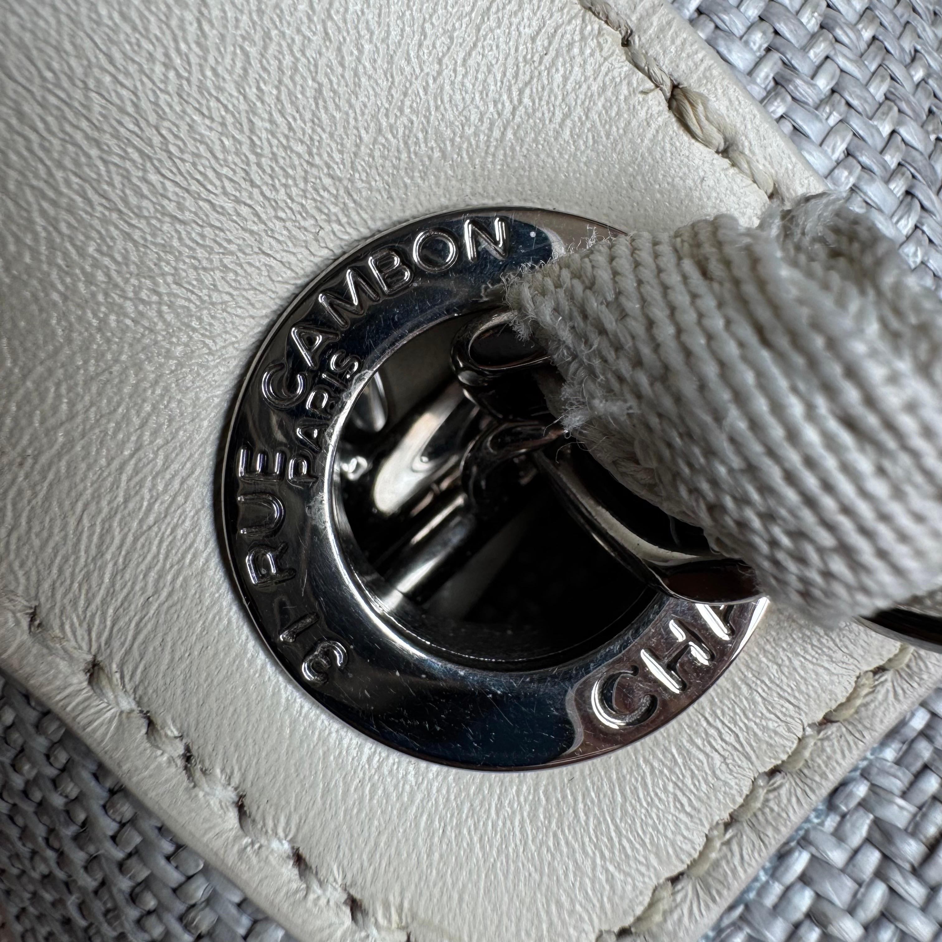 Chanel Deauville Tote Medium Azul claro Gris Denim Top Handle 2013-2014 en venta 3