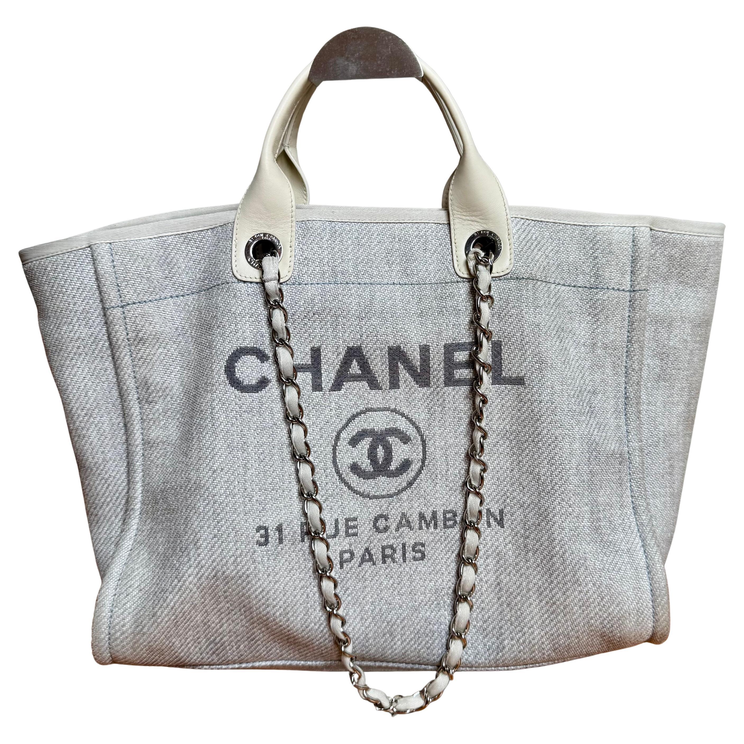 Chanel Deauville Tote Medium Azul claro Gris Denim Top Handle 2013-2014 en venta