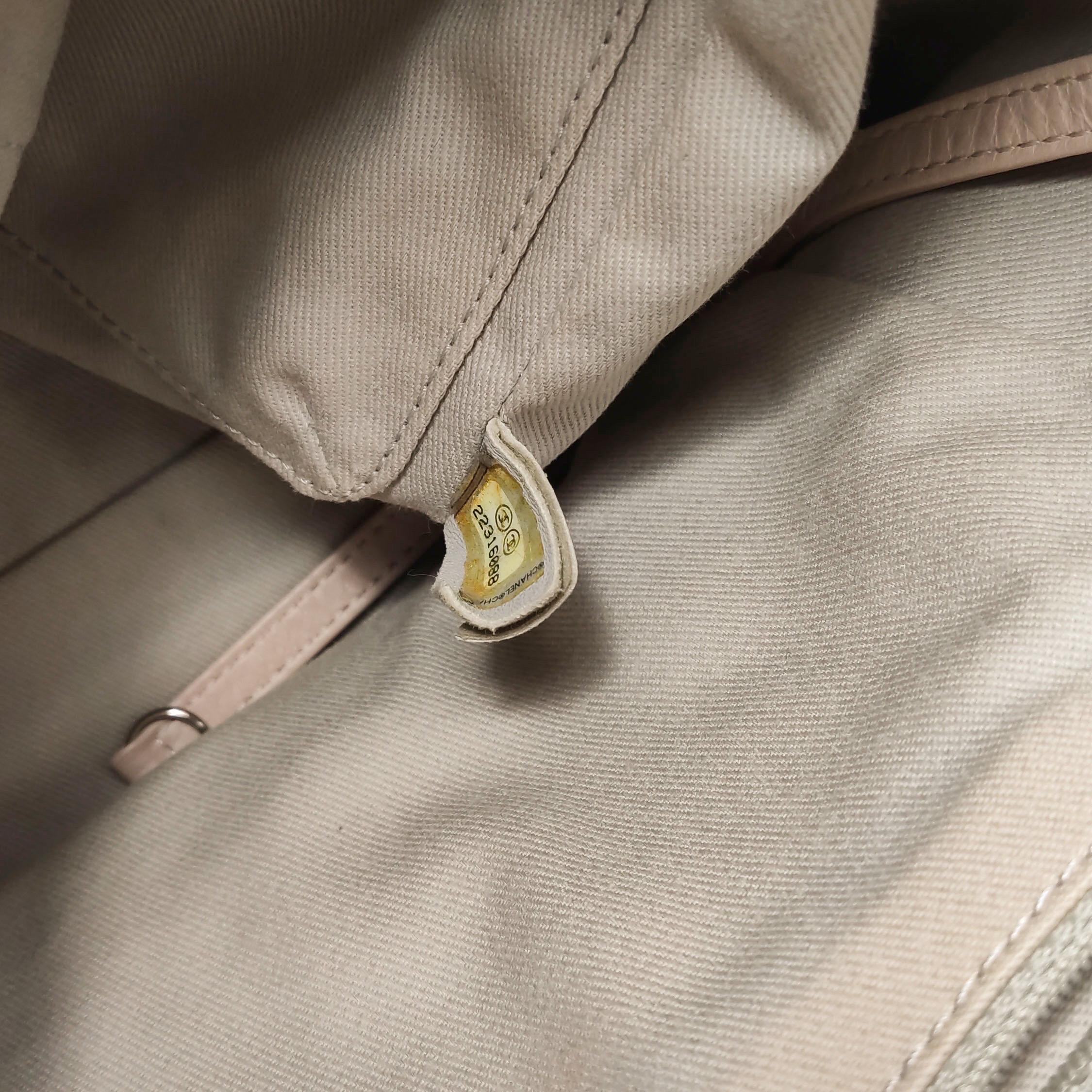 Chanel Deauville Tote Medium Pink Leather Leather Chain Straps en vente 8