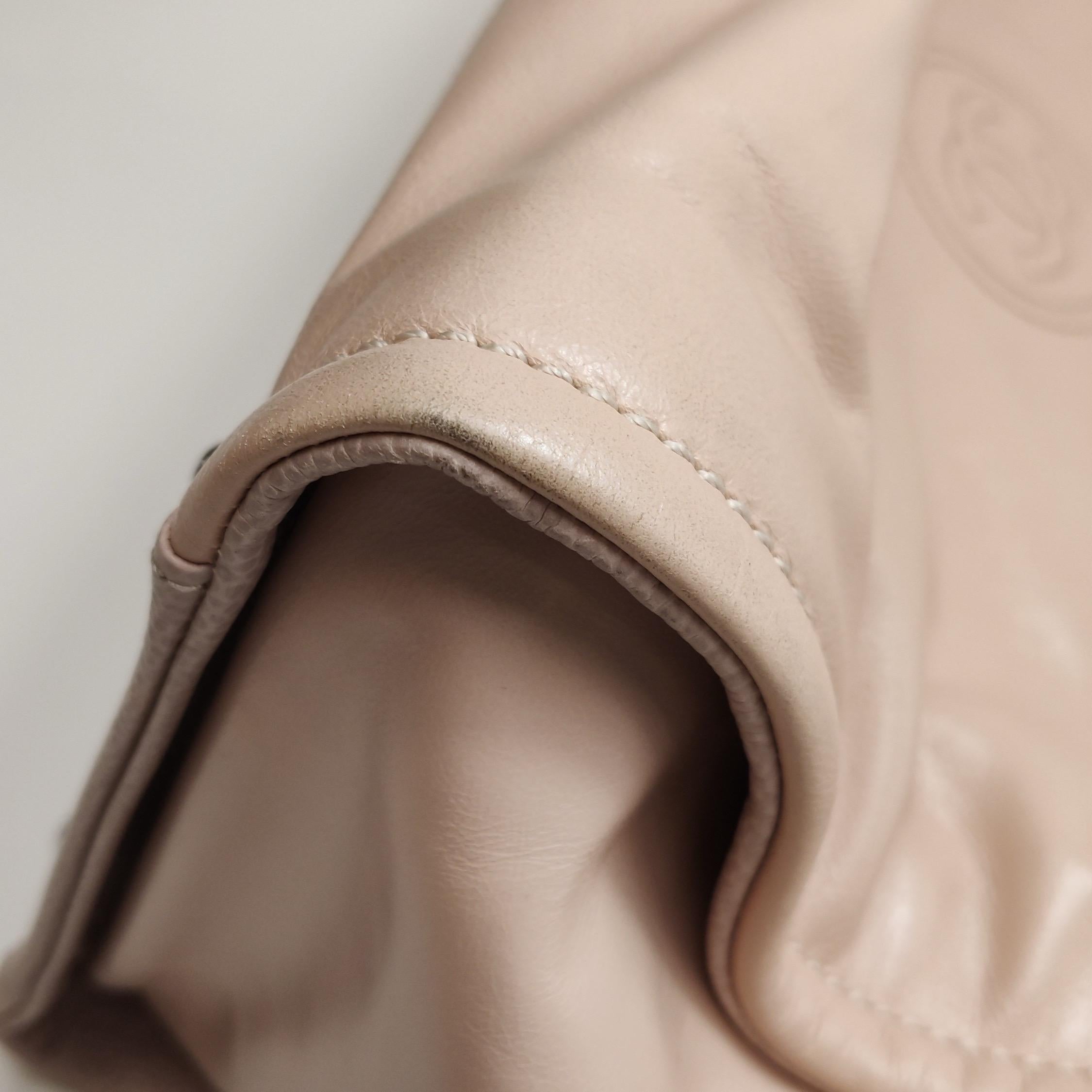 Chanel Deauville Tote Medium Pink Leather Top Handle Leather Chain Straps en vente 9