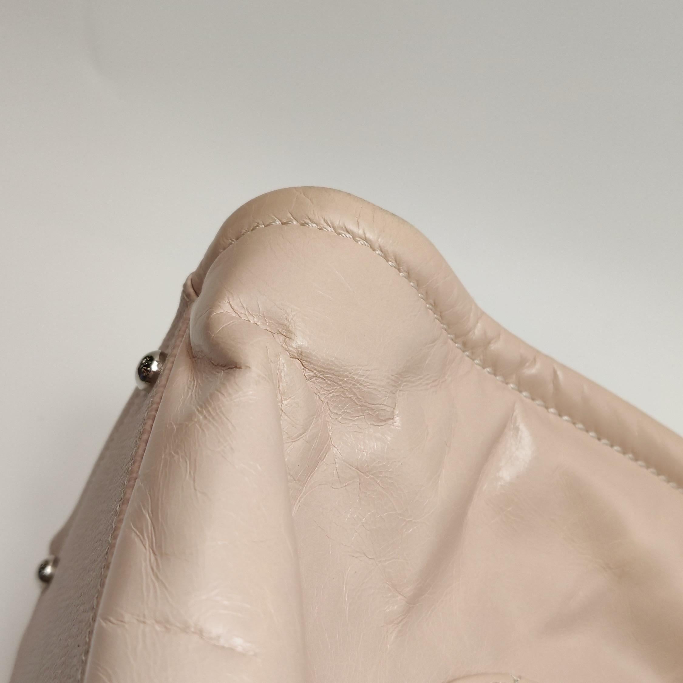 Chanel Deauville Tote Medium Pink Leather Top Handle Leather Chain Straps en vente 3