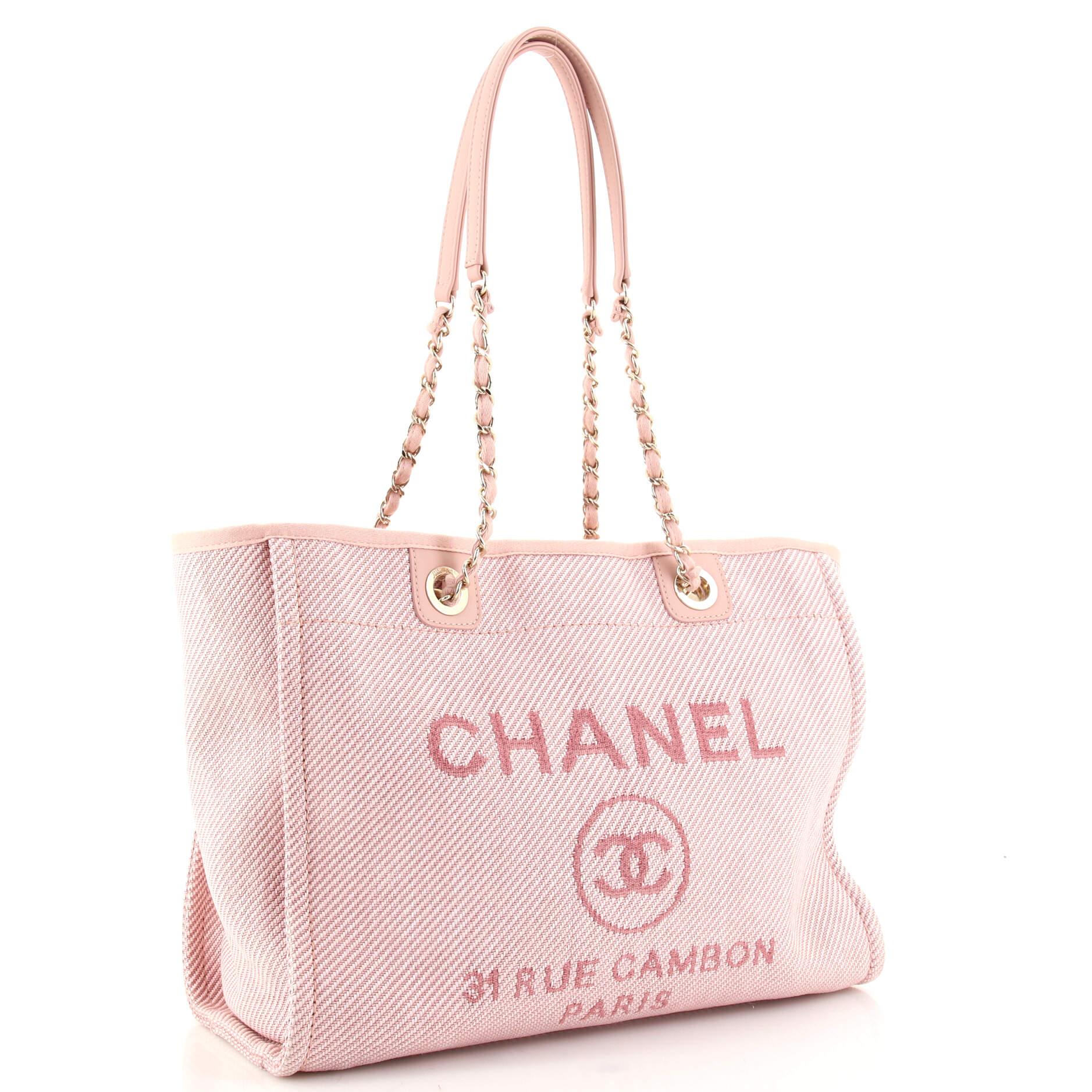 Condition: Very good. Creasing on exterior, wear and darkening on base corners, pilling on opening edges. Wear and marks in interior, scratches on hardware.
Accessories: No Accessories
Measurements: Handle Drop 11