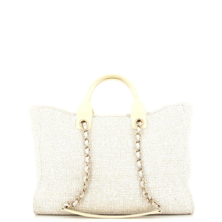 Chanel Deauville Tote Raffia with Glitter Detail Medium For Sale at 1stDibs