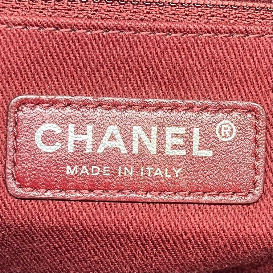 Chanel Deauville Tote Red Canvas with Metelasse Chain 4