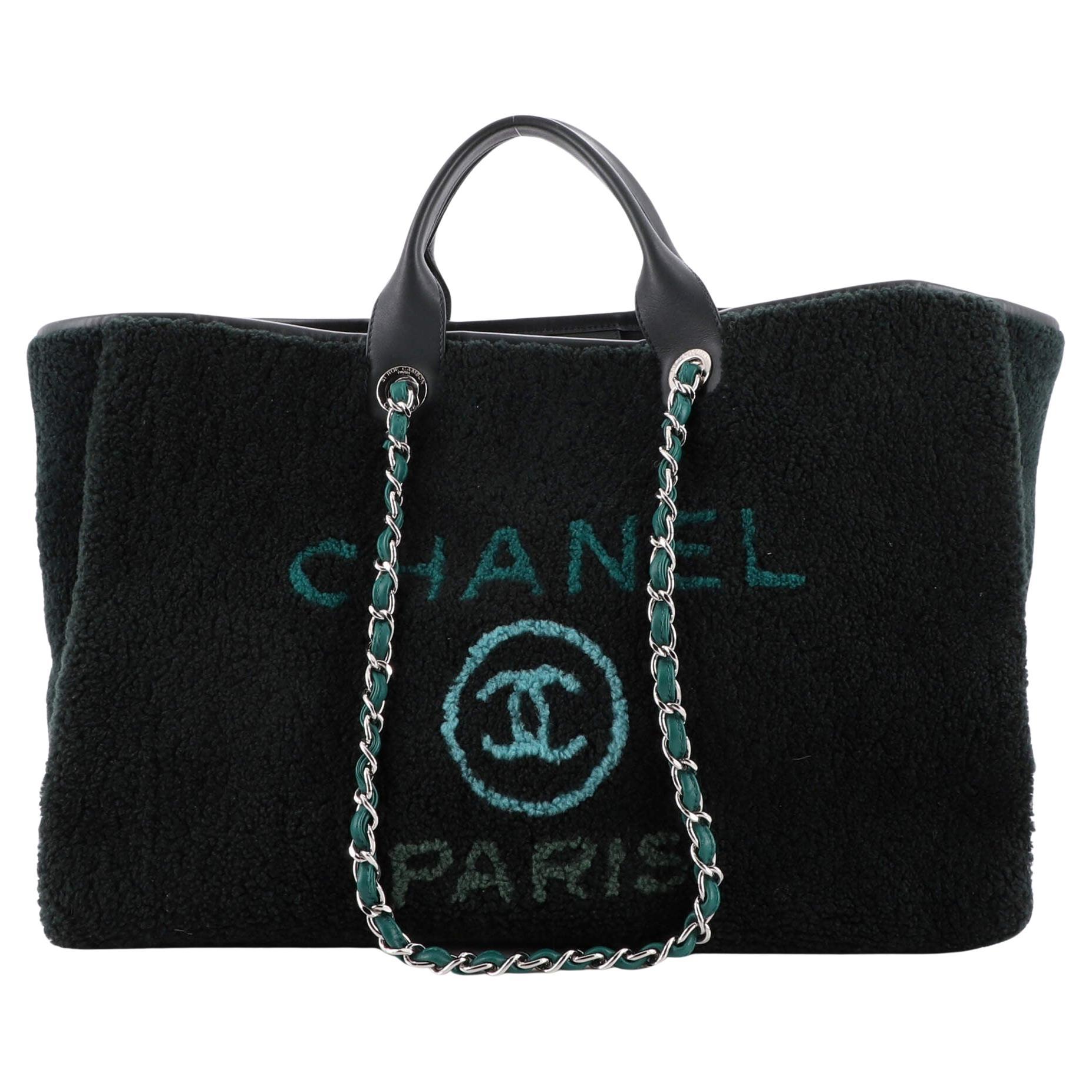 Chanel Deauville Tote Shearling Large For Sale at 1stDibs | maxi shopping chanel