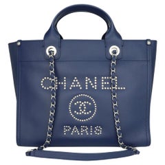 Chanel Deauville Tote piccola blu navy tempestata di caviale con hardware d'argento 2018