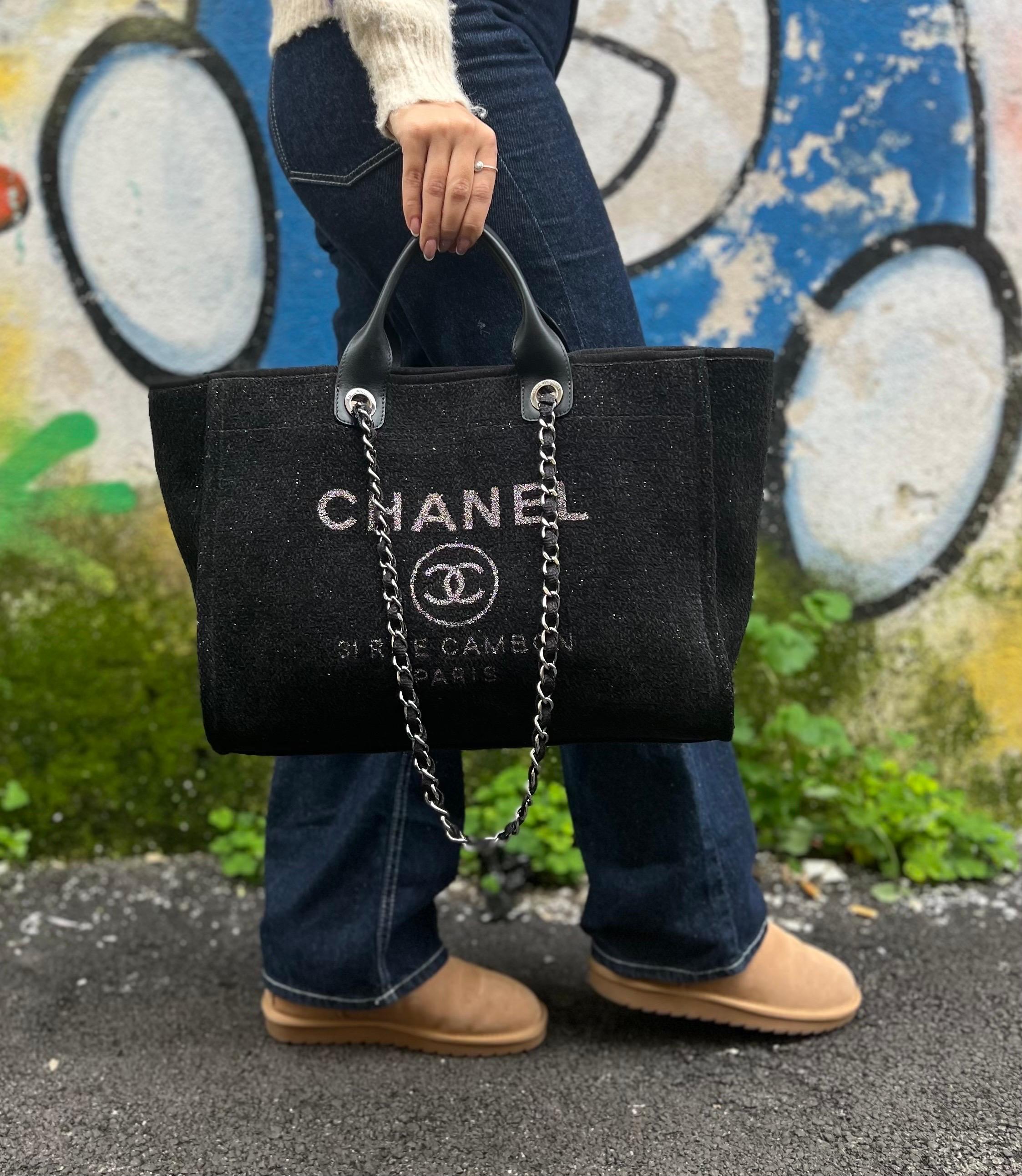 Chanel Deauville Tweed Nera Borsa A Spalla  For Sale 9