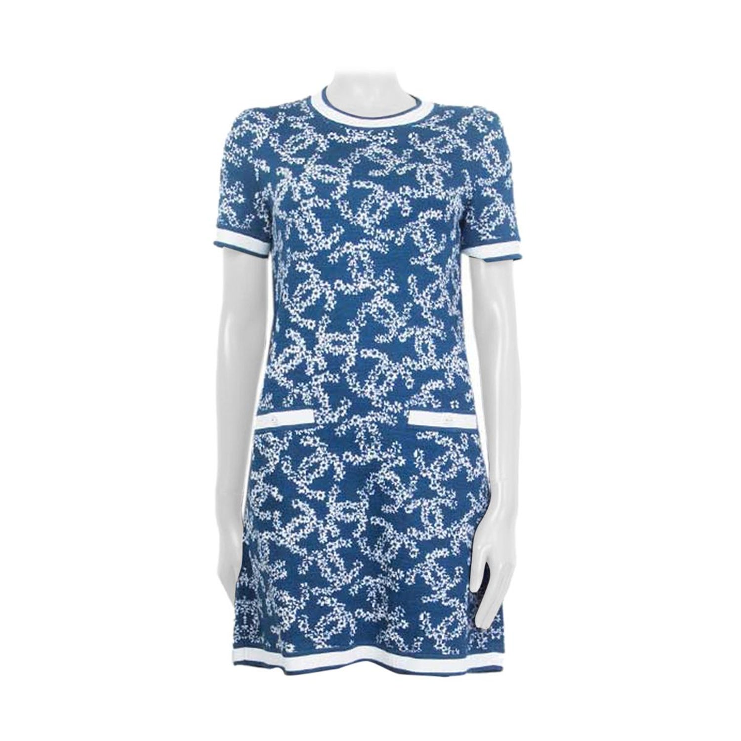 CHANEL denim blue cotton 2019 Sleeveless Knit Dress 34 XXS For Sale at 1stDibs CHANEL denim blue cotton 2019 Sleeveless Knit Dress 34 XXS For Sale at 1stDibs