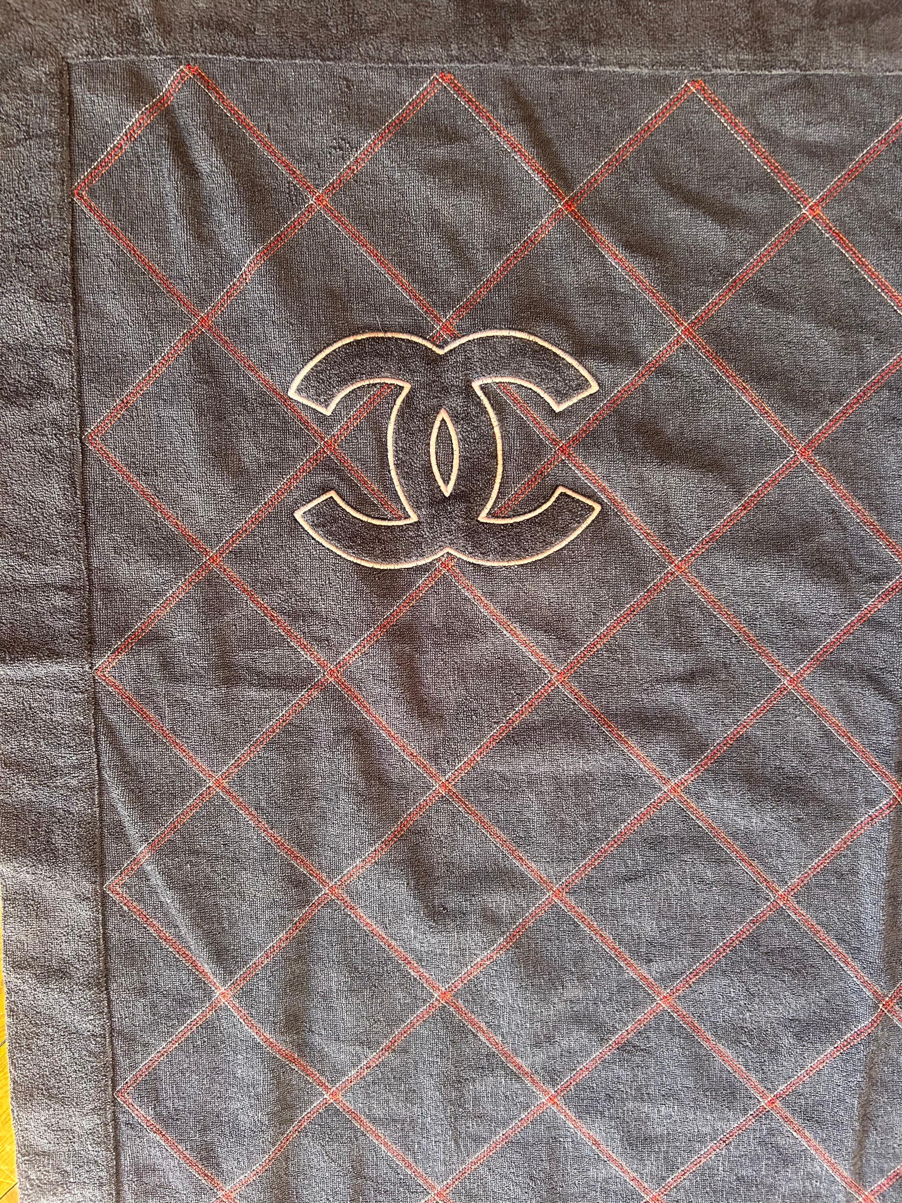 Bleu Chanel Denim Blue Towel en vente