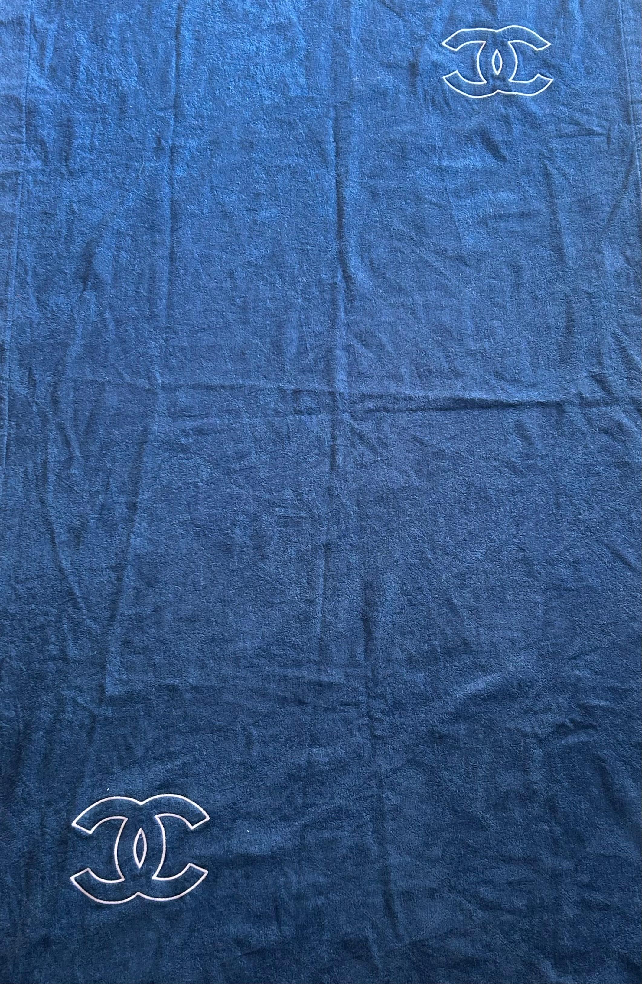 Chanel Denim Blue Towel Unisexe en vente