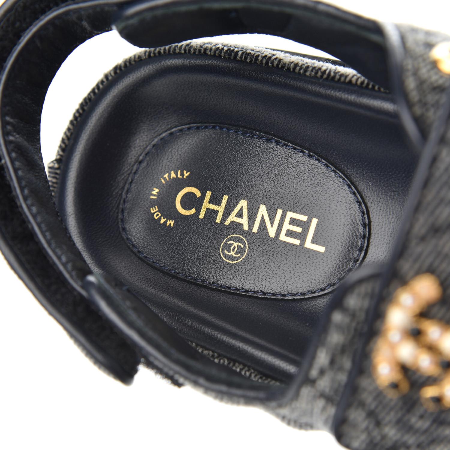 Chanel Denim Grey Velvet Pearl CC Dad Sandals Size 40 New in Box For Sale 4