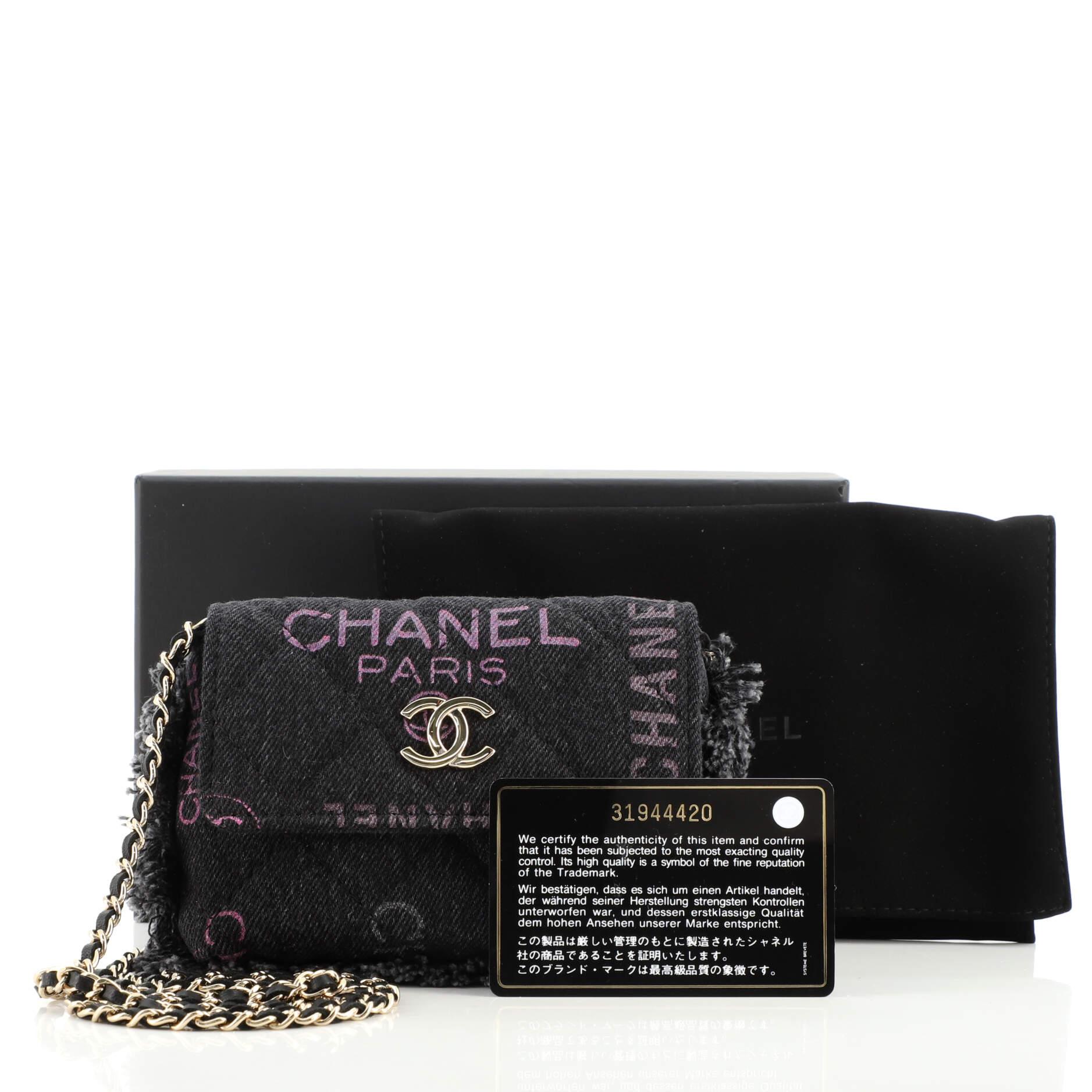 Condition: Excellent. Scratches on hardware.
Accessories: Authenticity Card, Dust Bag, Box
Measurements: Height 4