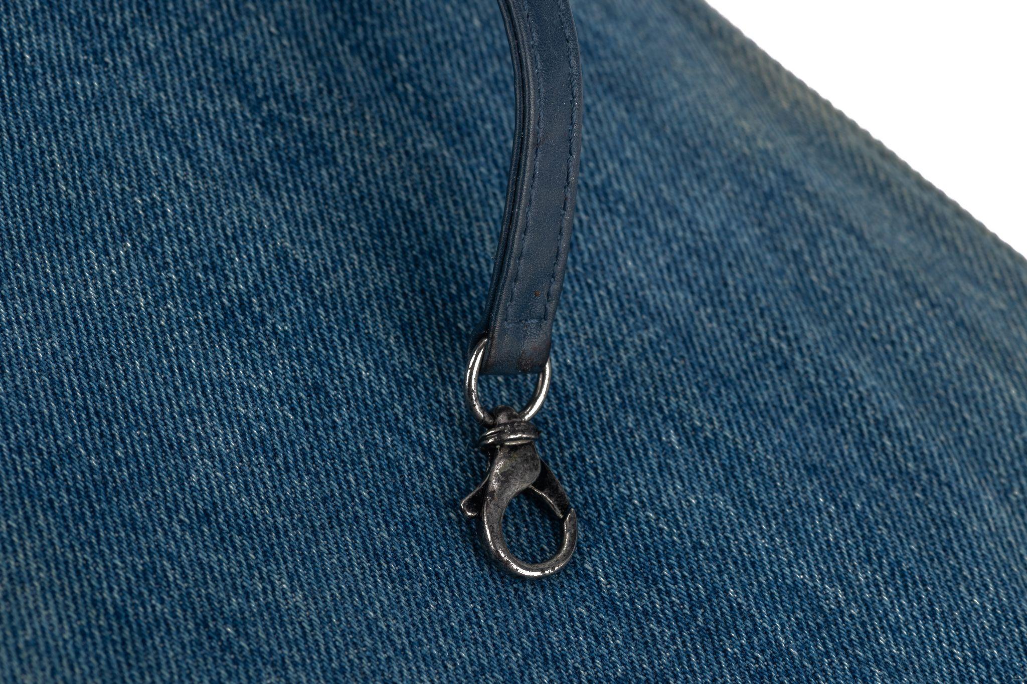 Chanel Denim Acolchado Solapa Boy Grande Azul en venta 8