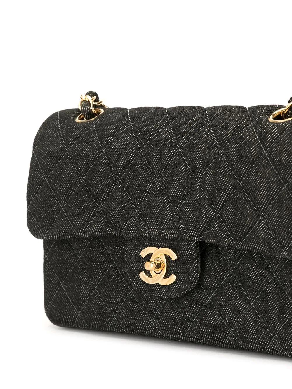 Chanel Denim Quilted Medium Classic Flap Shoulder Bag In Good Condition For Sale In Miami, FL