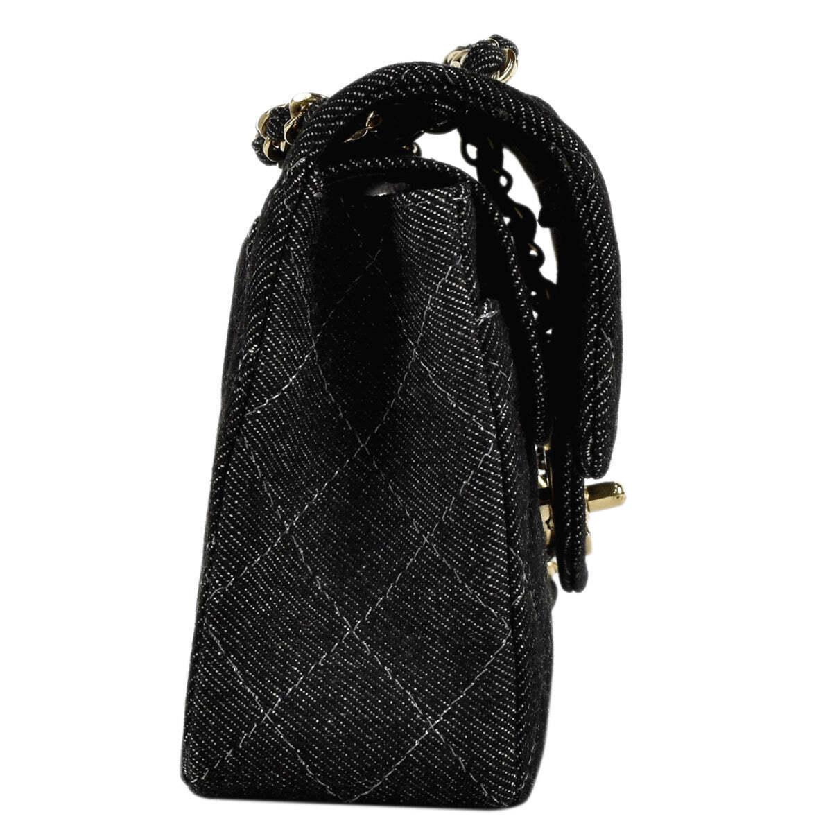 Women's or Men's Chanel Denim Quilted Medium Classic Flap Shoulder Bag For Sale