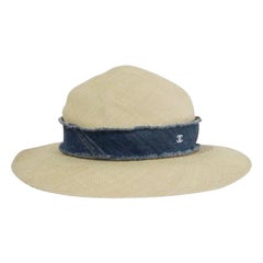 Chanel - Chapeau de paille tissé garni de denim - Taille UK 7