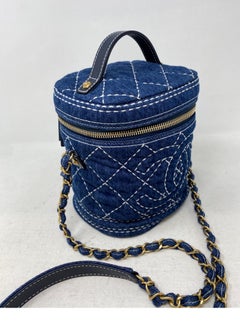 Chanel - Sac de toilette en denim