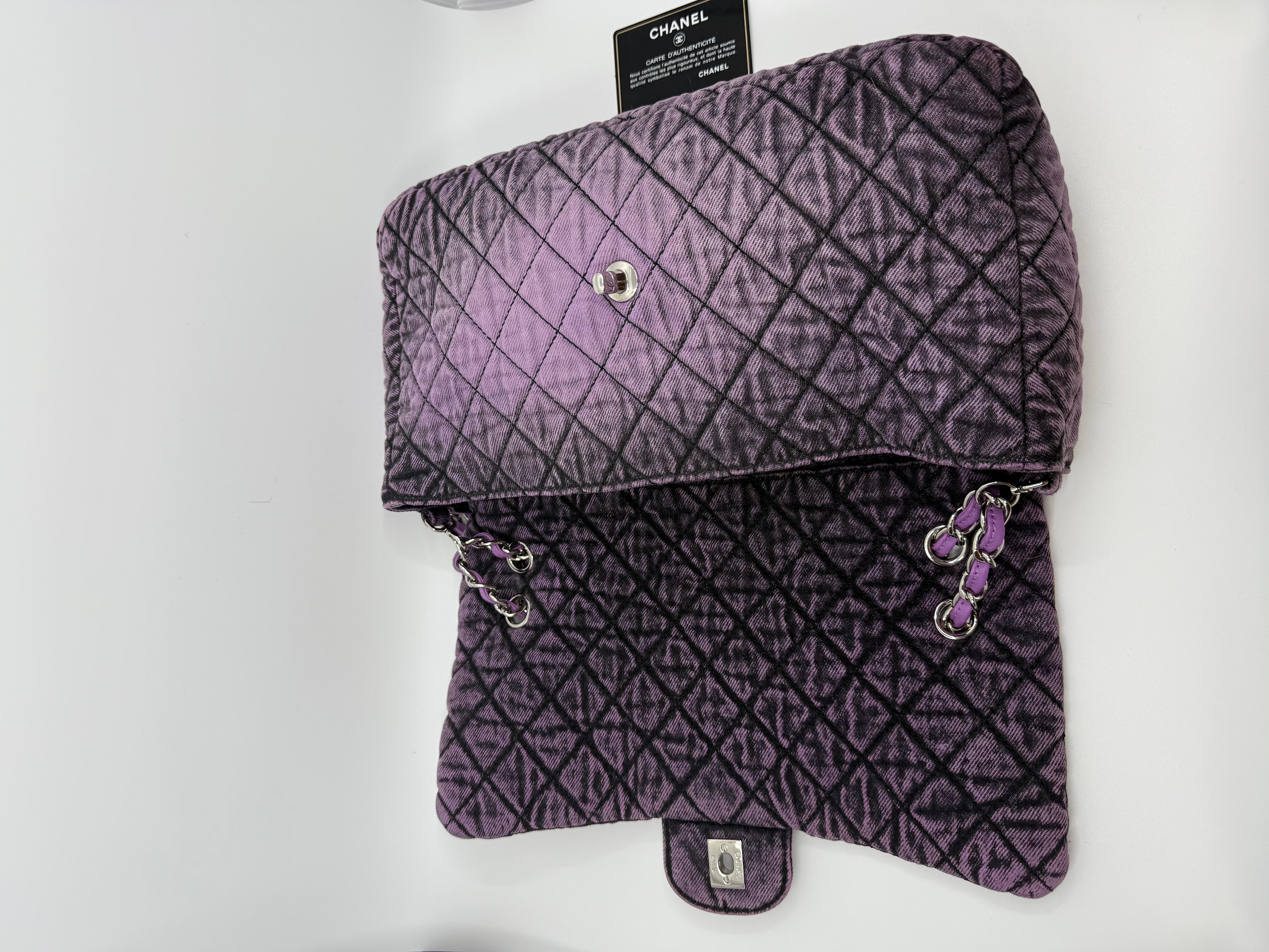 Borsa a tracolla Chanel Denimpression Purple Jumbo Denim in vendita 2