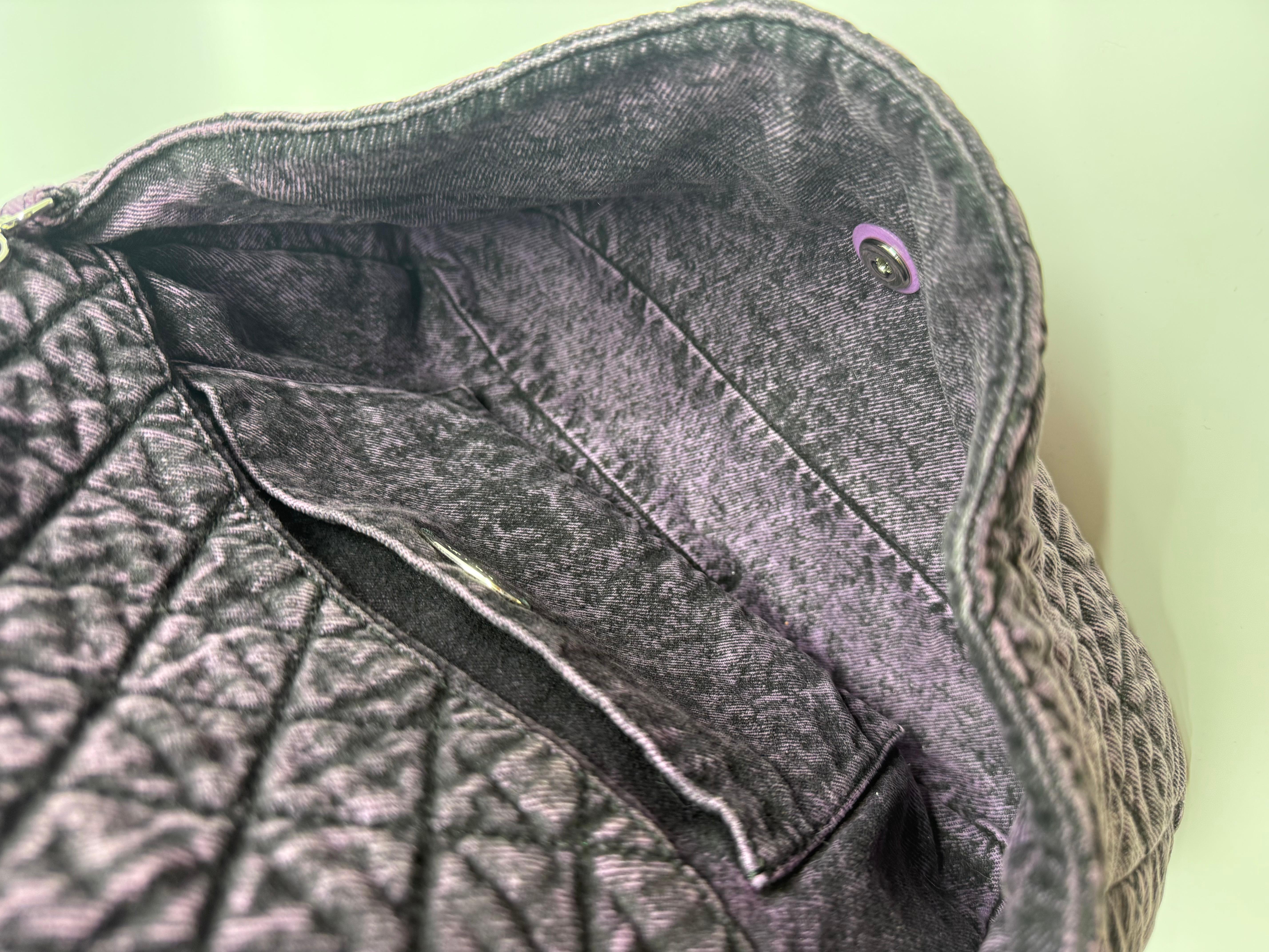 Borsa a tracolla Chanel Denimpression Purple Jumbo Denim in vendita 4