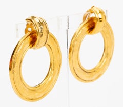 Chanel Detachable Hammered Earrings 80s
