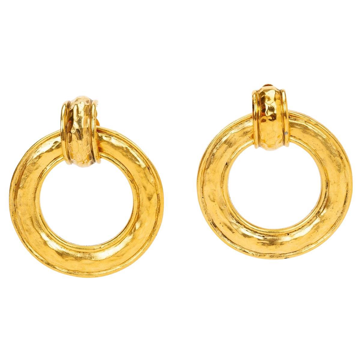 Chanel Detachable Hammered Earrings 80s