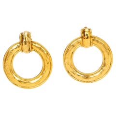 Chanel Detachable Hammered Earrings 80s