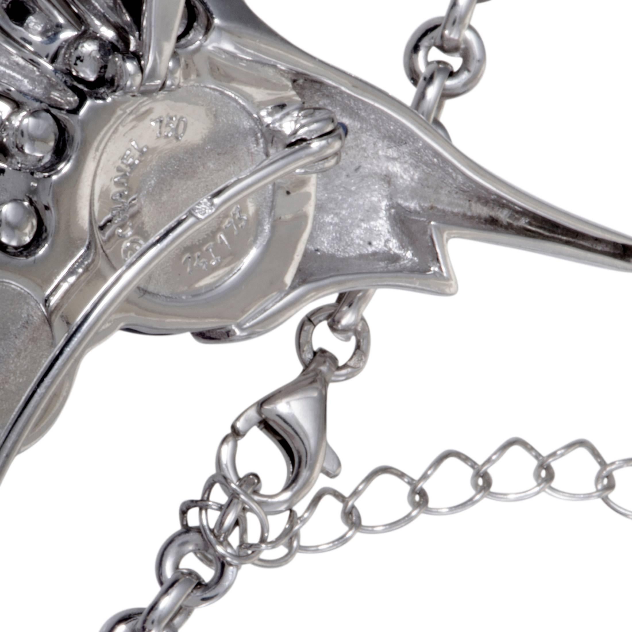 gold fish pendant design